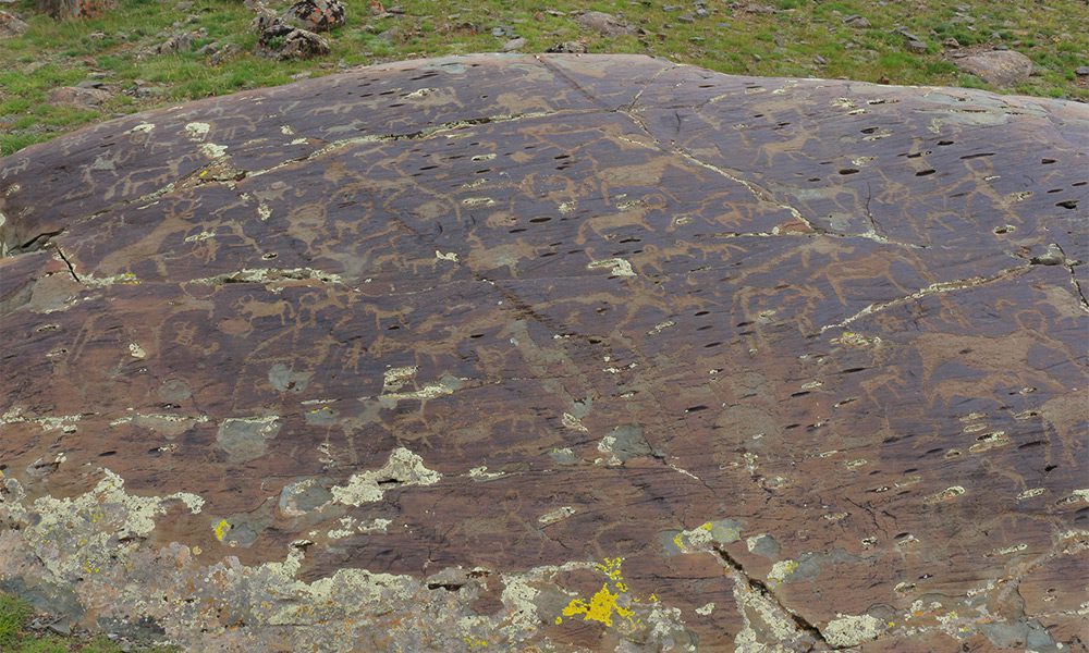 MONGOLIA Mongolian Altai Petroglyphic